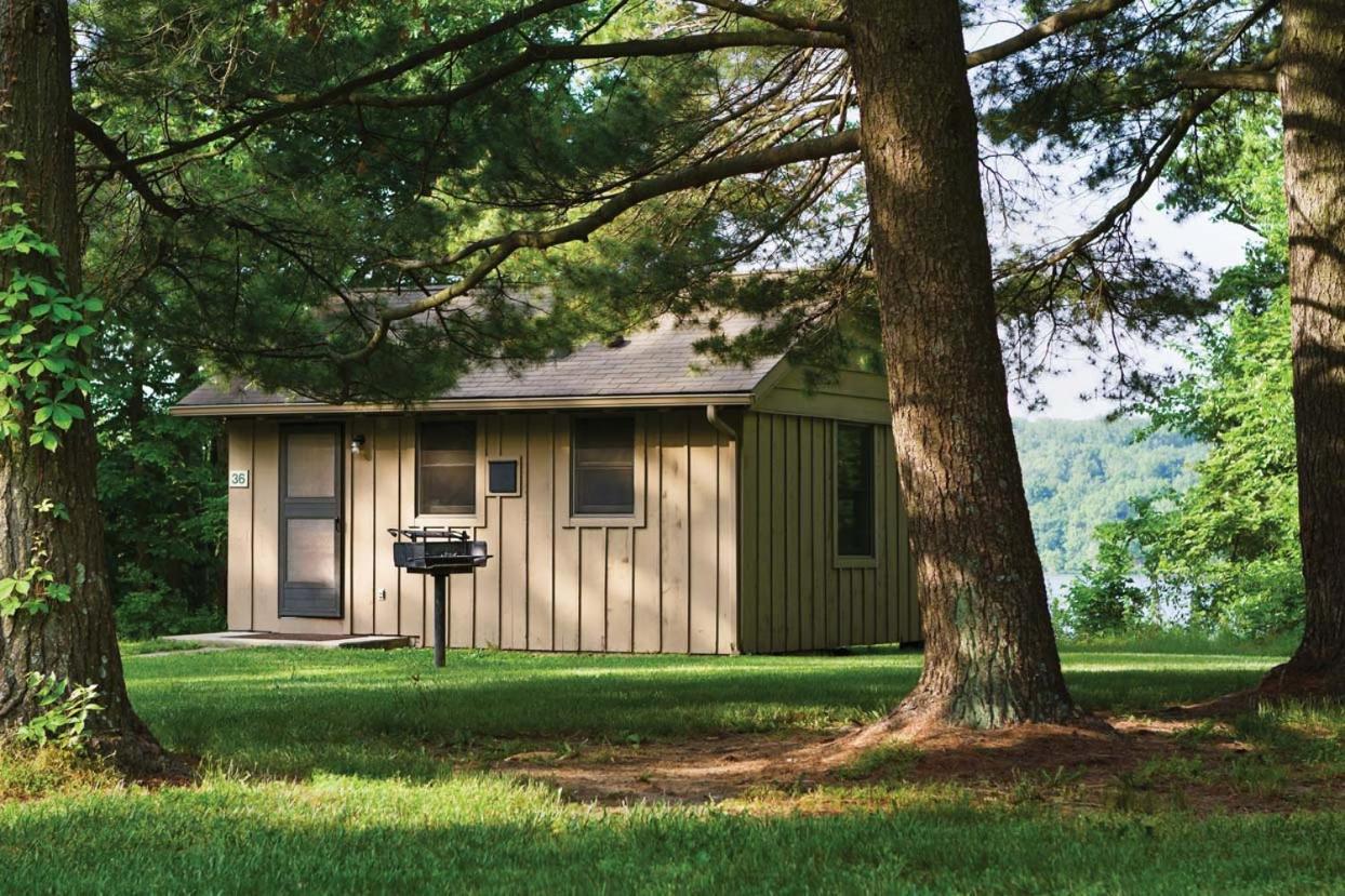 Hueston Woods Lodge And Conference Center College Corner Екстериор снимка