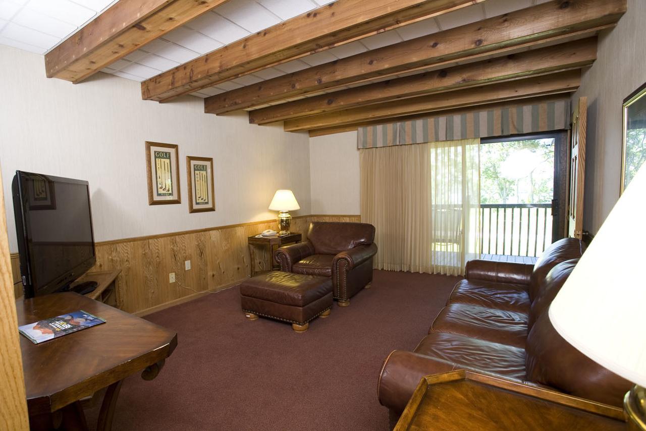 Hueston Woods Lodge And Conference Center College Corner Екстериор снимка