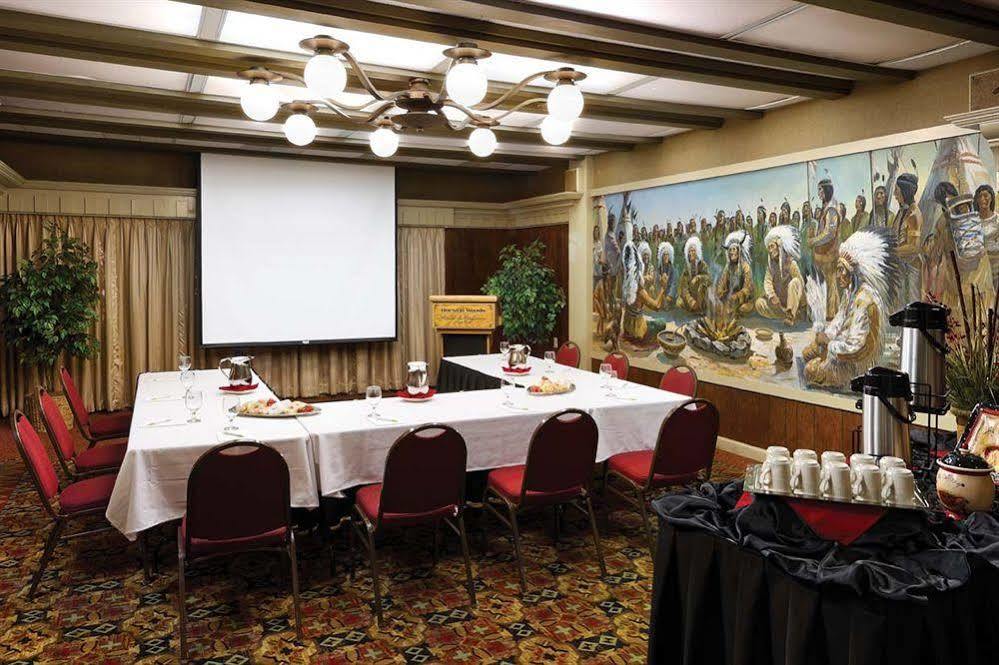 Hueston Woods Lodge And Conference Center College Corner Екстериор снимка